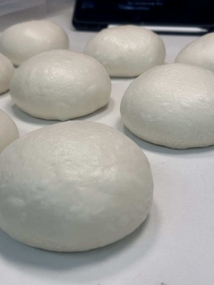 כדורי בצק לפיצה